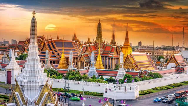 Grand Place – Wat Phra Keaw