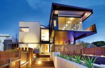 Thường trú nhân có thể mua lại nhà của một cư dân Úc khác, trong khi du học sinh chỉ được phép mua nhà mới xây hoặc đất trống.