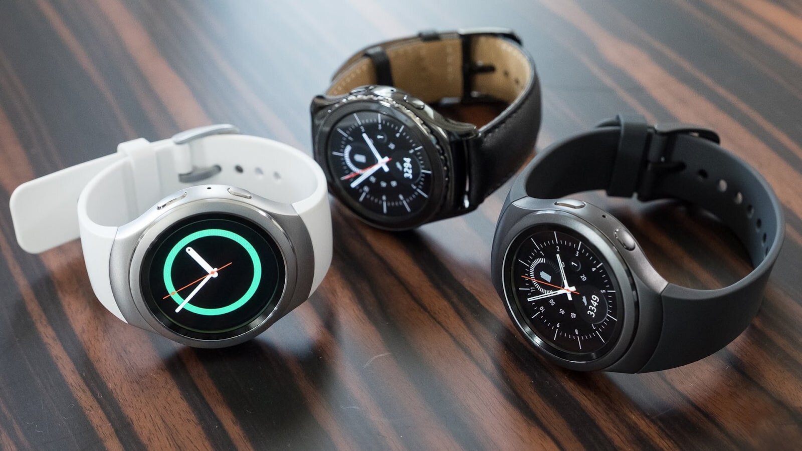 Đồng hồ thông minh của Samsung Gear S2 giá chỉ còn 498 nghìn đồng