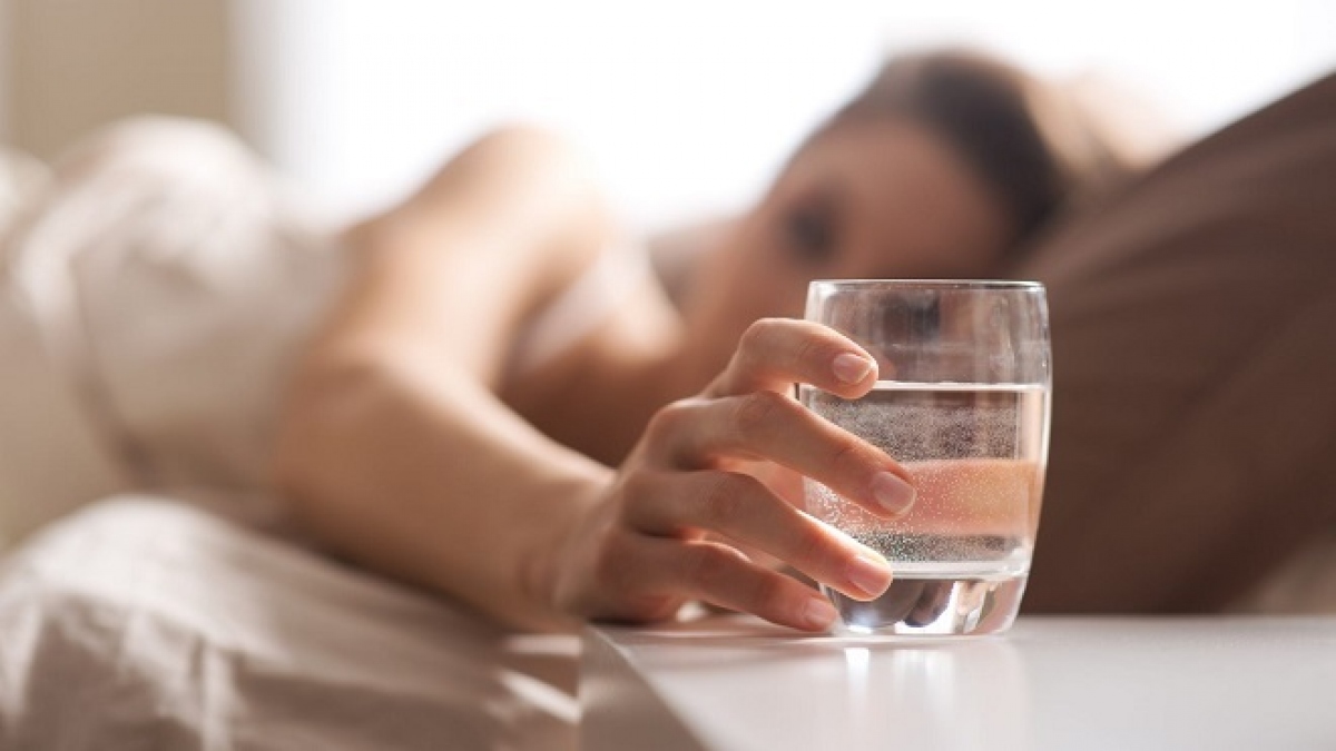 Uống nước vào mỗi buổi sáng giúp bạn thải độc tốt hơn